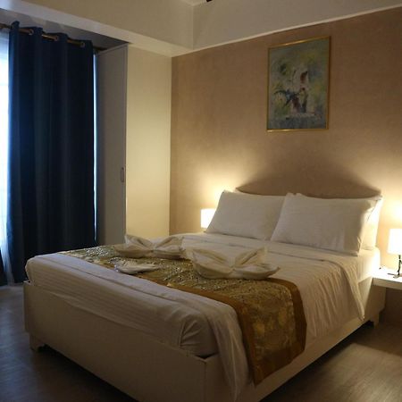 Hotel Casa Ilustre Balayan エクステリア 写真