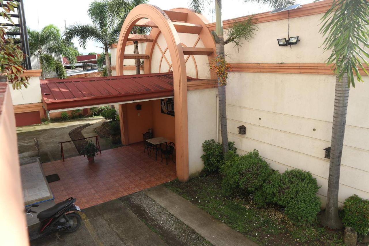 Hotel Casa Ilustre Balayan エクステリア 写真