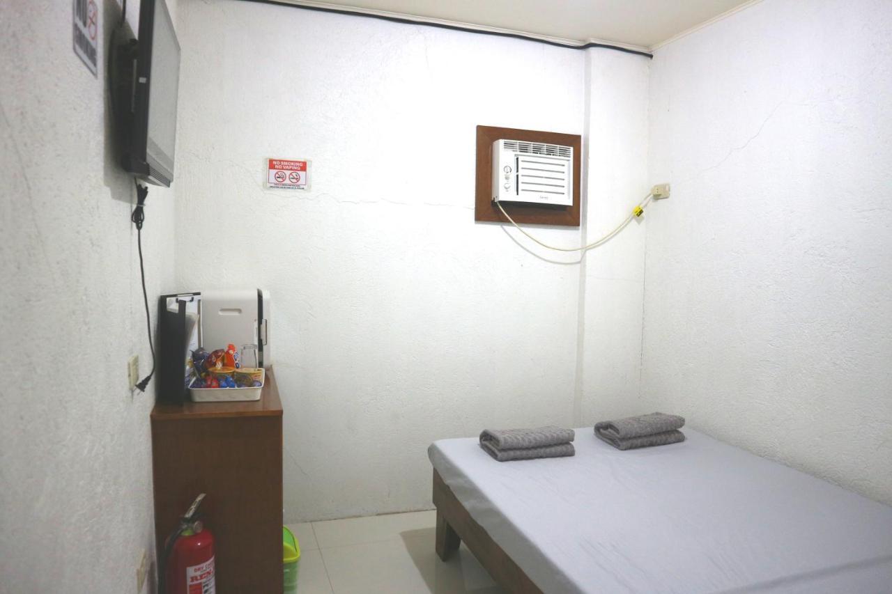 Hotel Casa Ilustre Balayan エクステリア 写真